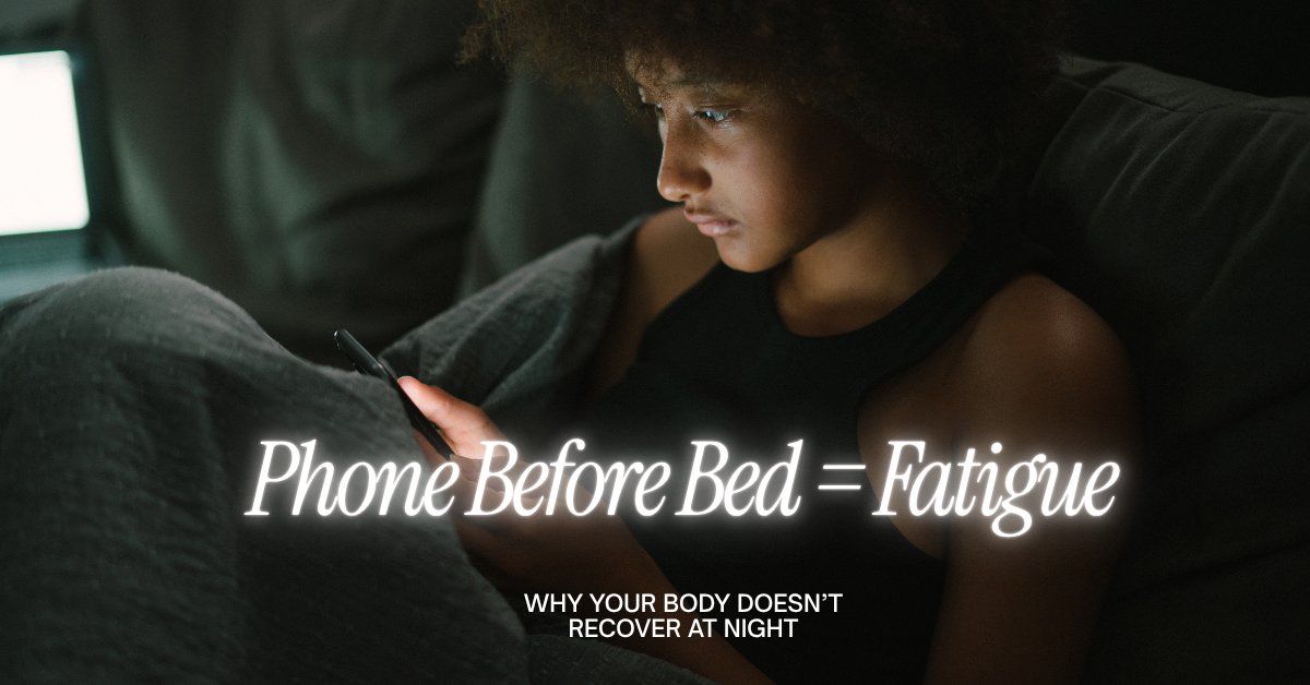blue light smartphone sleep disruption melatonin suppression night screen use
